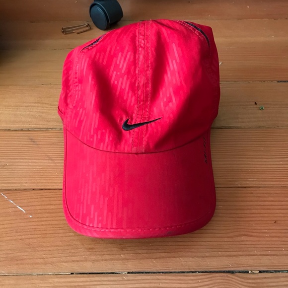 Lots of 2 Nike dri fit hats - Picture 2 of 7